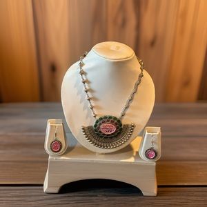 Vintage silver necklace set